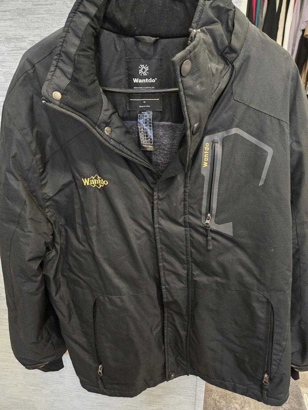 Men's Black Insulated Winter Jacket